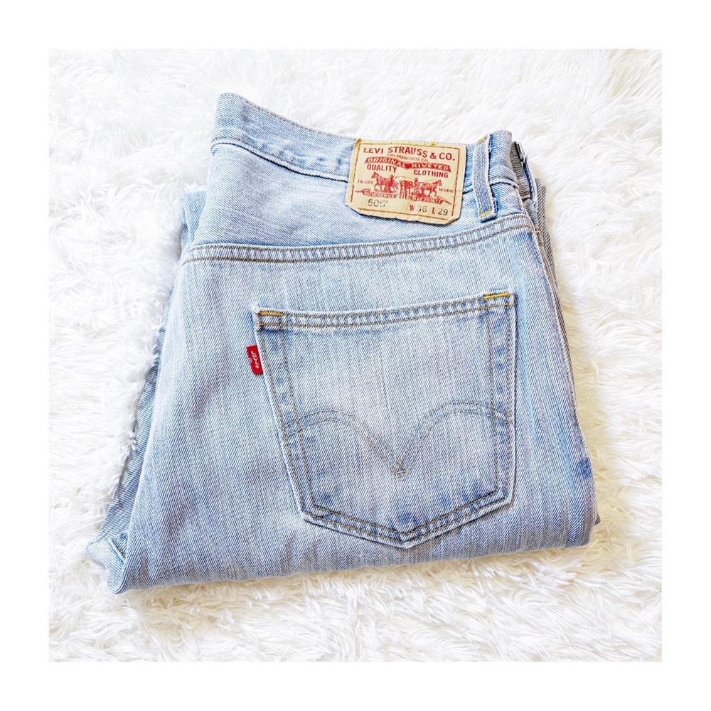 Levi’s Mens regular fit 505 light wash denim 36x29